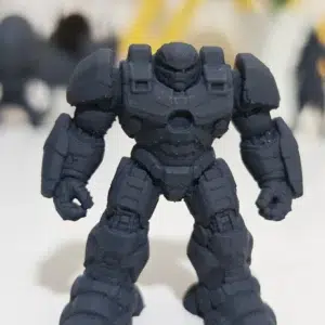 مجسم محارب آلي مدرّع (Mech Warrior)